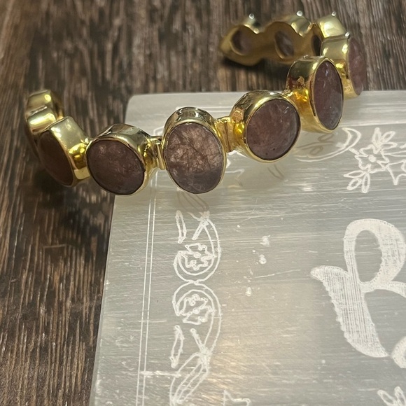 Cherry Quartz Adjustable Gold Bangle - Picture 2 of 4